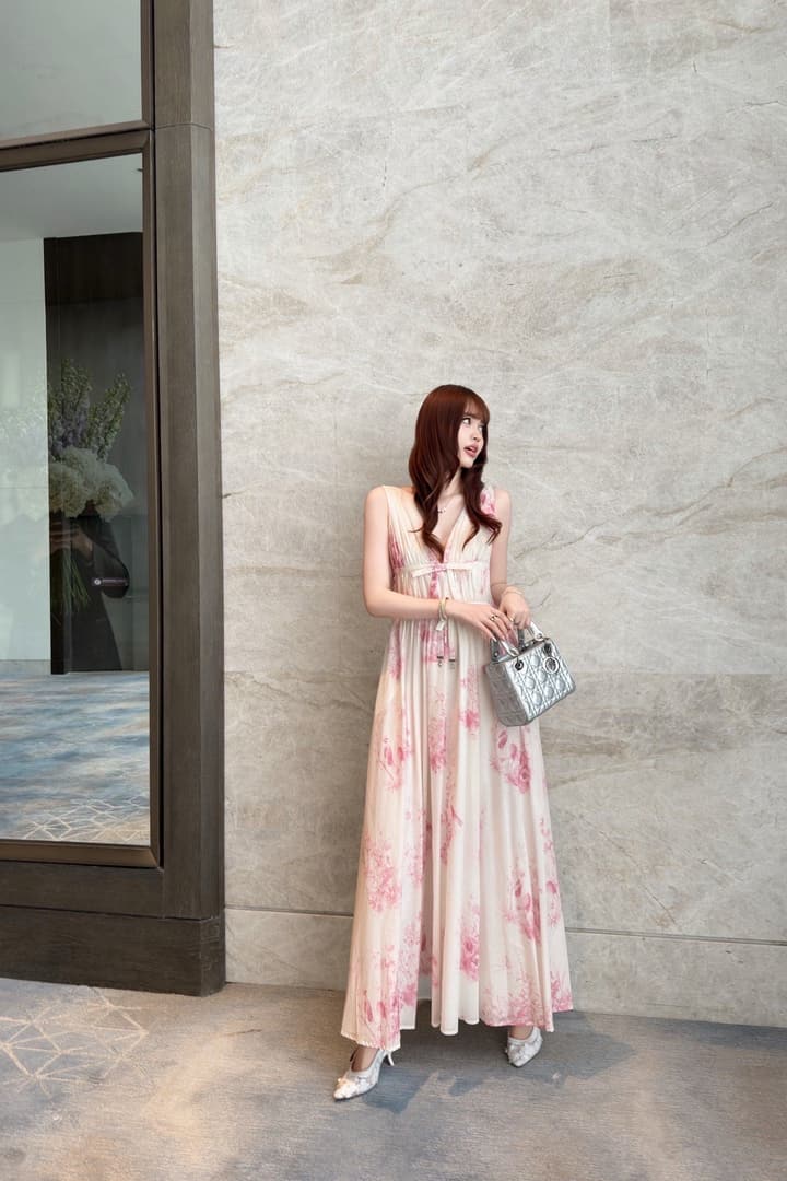 Dior Floral Print V-Neck Dress – 2026SS in Pink Floral