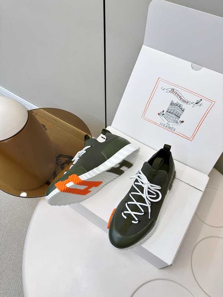 Hermes H Classic Couple Sneakers in Black