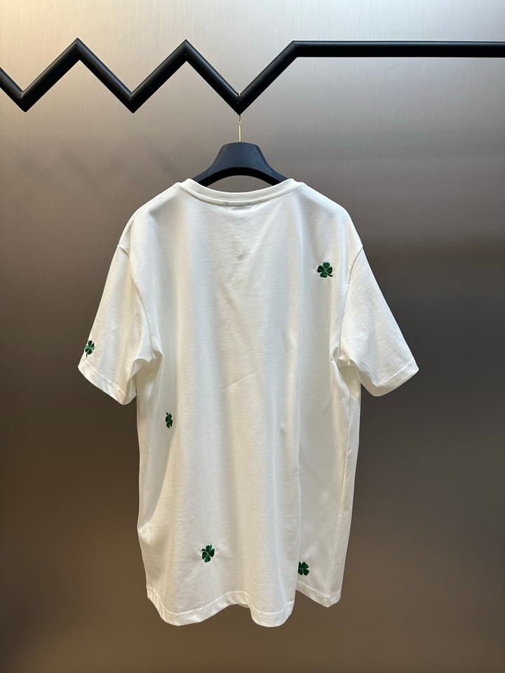 Dior Clover Embroidery Short-Sleeve T-Shirt in Black