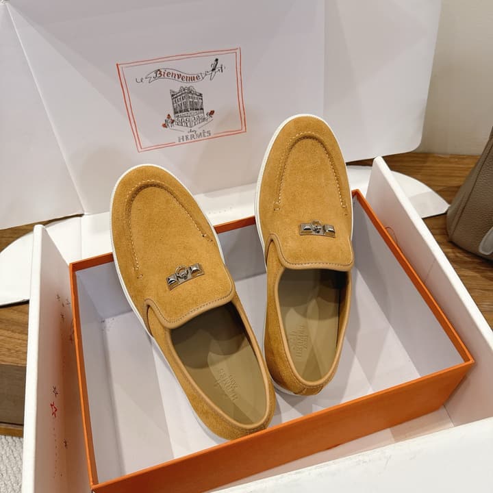Hermès Classic Unisex Sandals – SS25 New Arrival in Beige