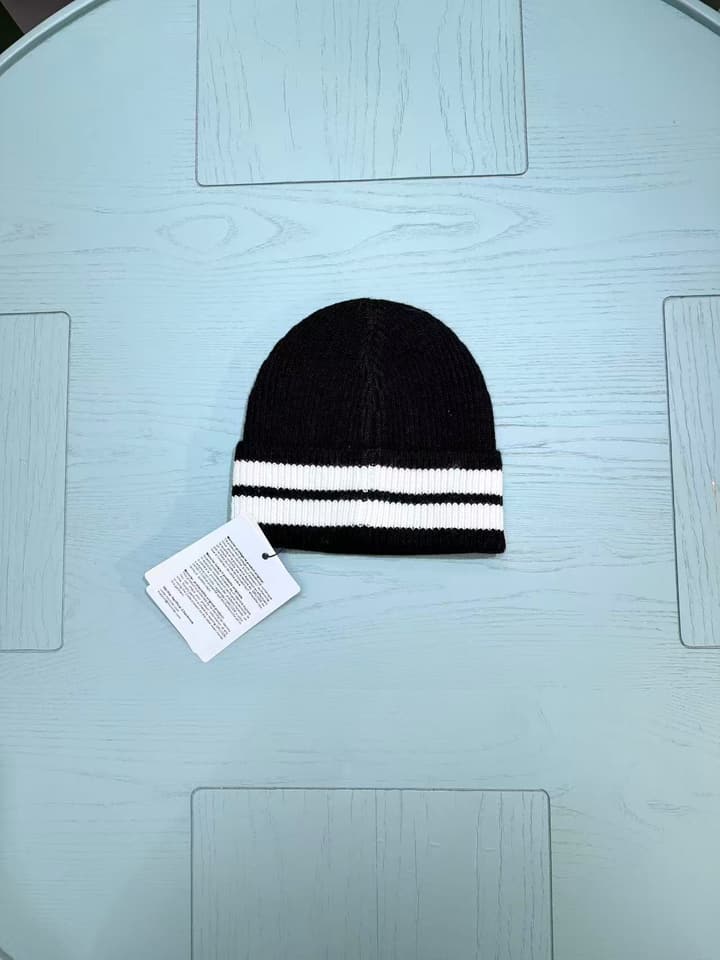 Moncler Classic Jacquard Knit Beanie – Kids Collection – 25FW in Classic Black Beanie
