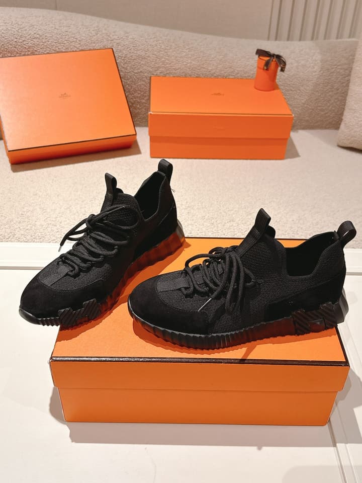 Hermès Classic Couple's Casual Sneakers in All Black