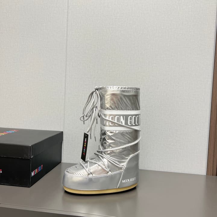 Moon Boot 2024FW Snow Boots in Matte Black