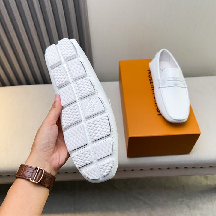 Louis Vuitton Pebbled Leather Driving Shoes in Black Textured Leather