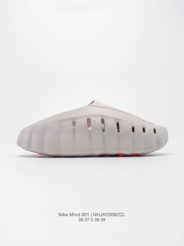 Nike Mind 001 Recovery Mules – 2025 in Light Grey