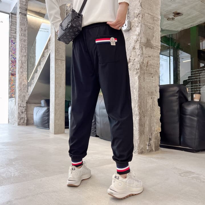 Moncler Logo Embroidered Sweatpants – 2023 Spring/Summer Collection in Black