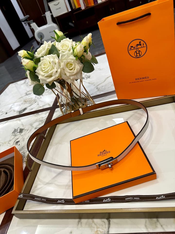 Hermès Slim Leather Belt – 2.0cm in Black With Silver Buckle