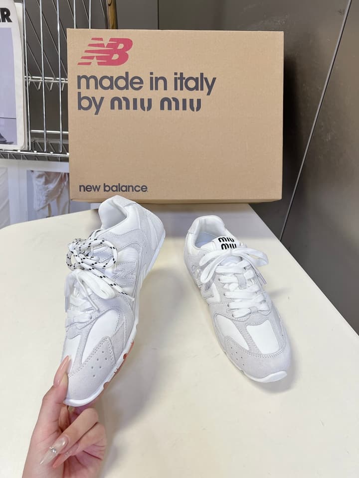 Miu Miu x New Balance 530 SL Sneakers