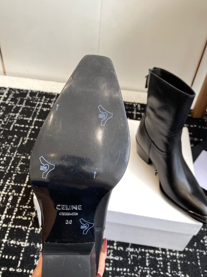 Celine Retro Chunky Chelsea Ankle Boots – 25SS in Classic Brown Suede