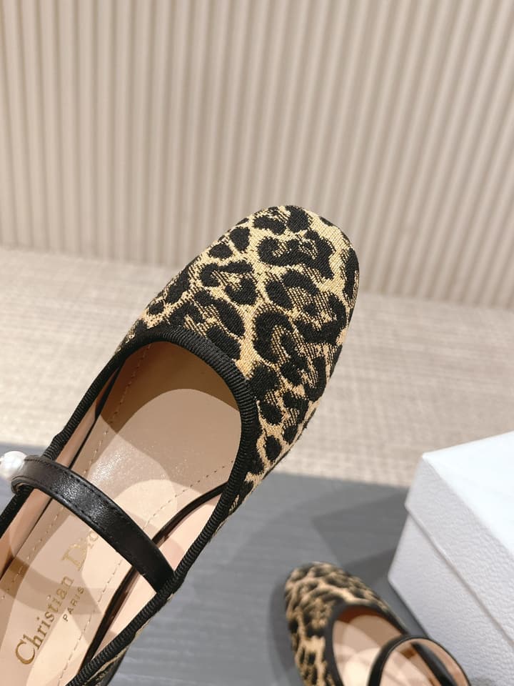 Dior Cannage Ballet Flats – 2024 Early Spring Haute Couture Collection in Leopard Print Mary Jane