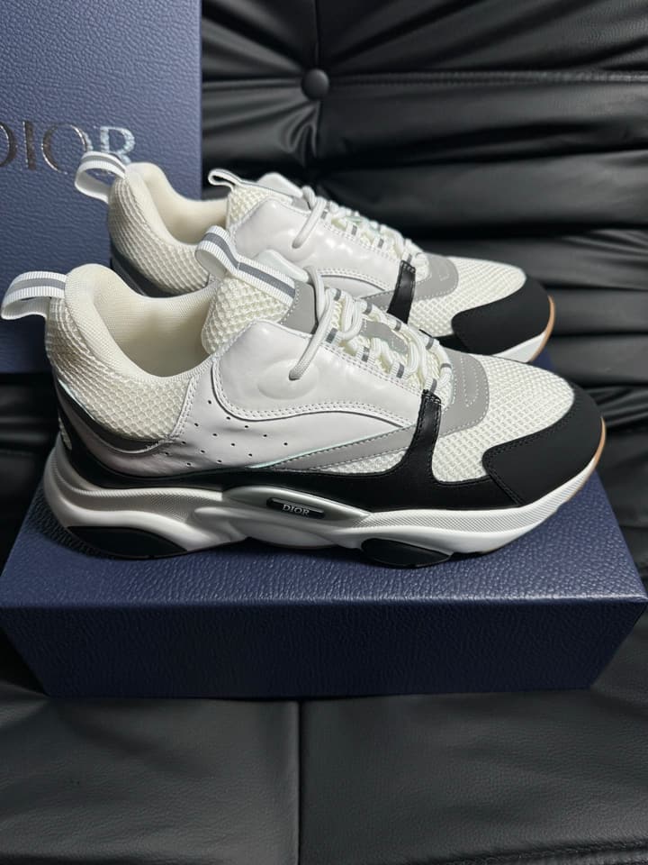 Dior B22 Calfskin Sneakers in Black