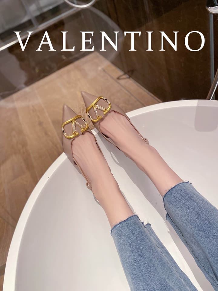 Valentino VLogo Signature Rhinestone Low-Heel Pumps – 2022 Collection in Nude Beige