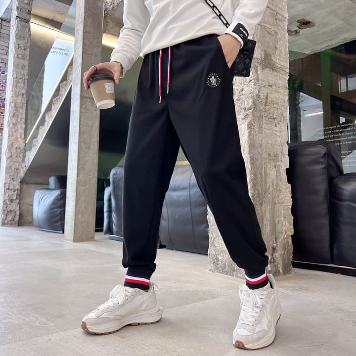 Moncler Logo Embroidered Sweatpants – 2023 Spring/Summer Collection in Black