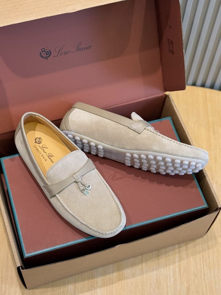 Loro Piana LP Italian Handmade Driving Shoes in Beige Suede Moccasin