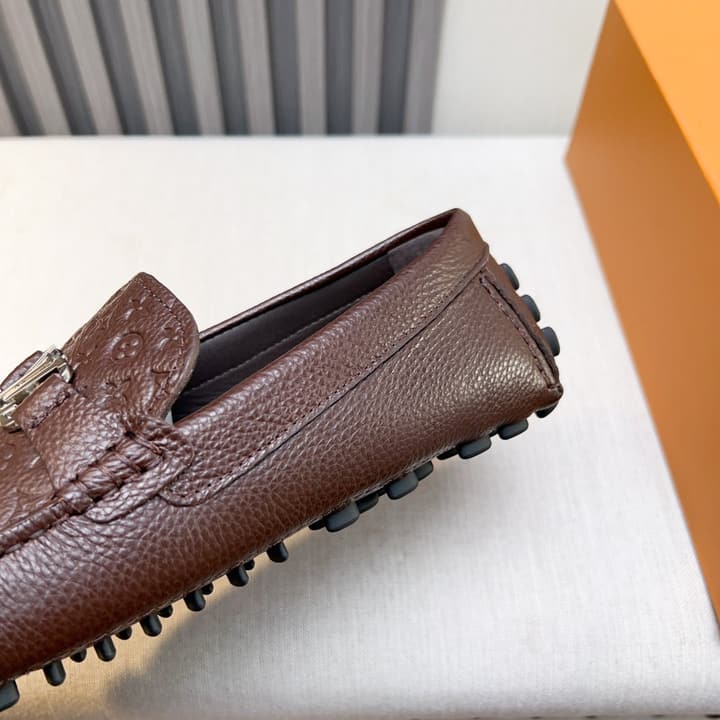 Louis Vuitton Pebbled Leather Driving Shoes in Black Textured Leather