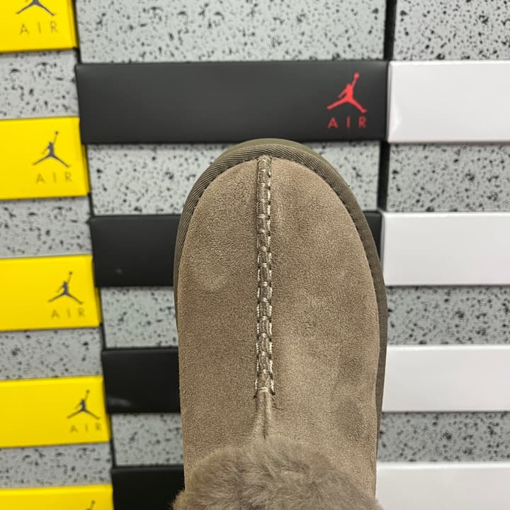 UGG Platform Low-Cut Snow Boots in Black Suede Slip-on