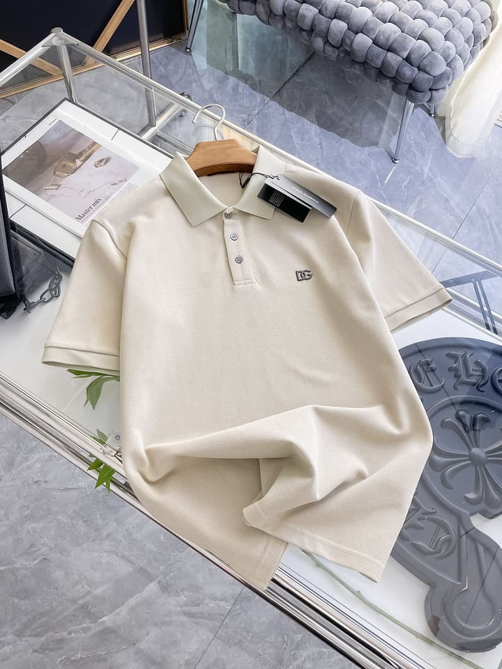 Dolce & Gabbana Minimalist Piqué Polo Shirt – Spring/Summer Collection – 2026 in Black Patch Logo