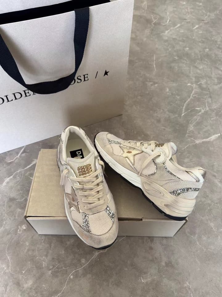 Golden Goose Dad Star Unisex Sneakers – 2025 Collection