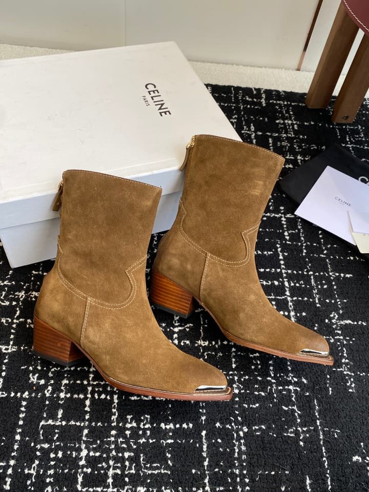 Celine Retro Chunky Chelsea Ankle Boots – 25SS in Classic Brown Suede
