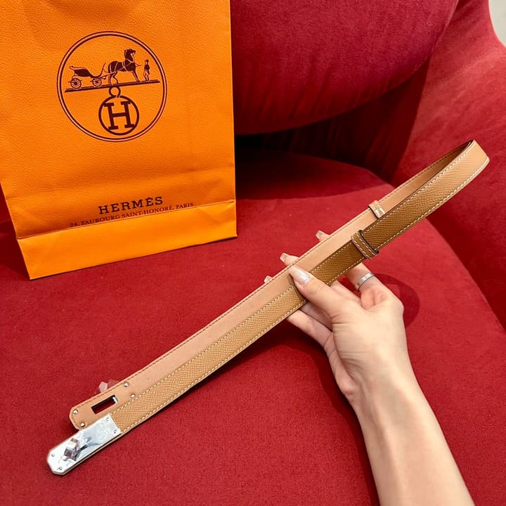 Hermès Kelly Epsom Leather Belt in Tan With Gold Hardware