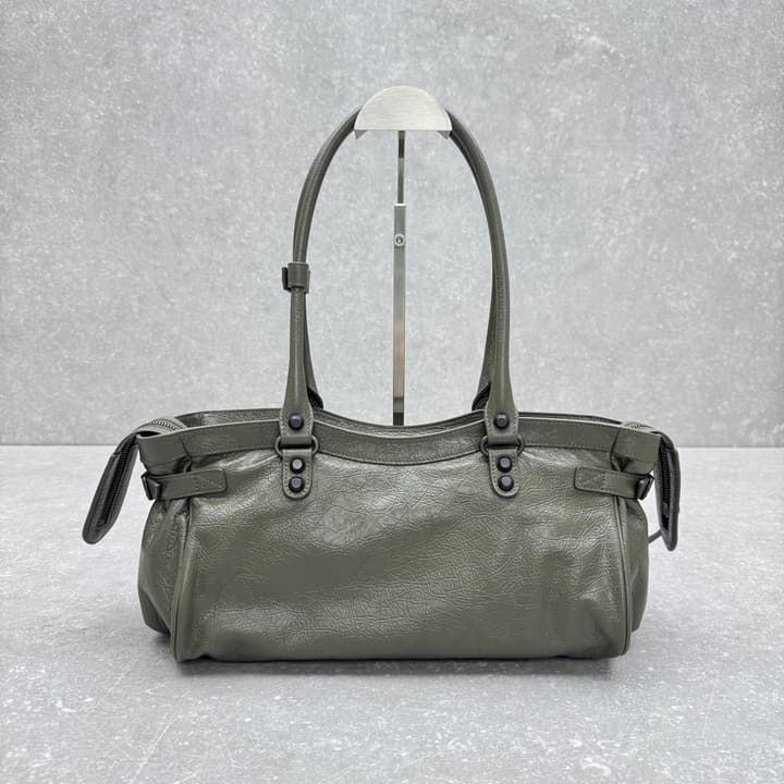 Balenciaga Le City East-West Motorcycle Bag – 2024 Early Autumn Collection in Classic Black