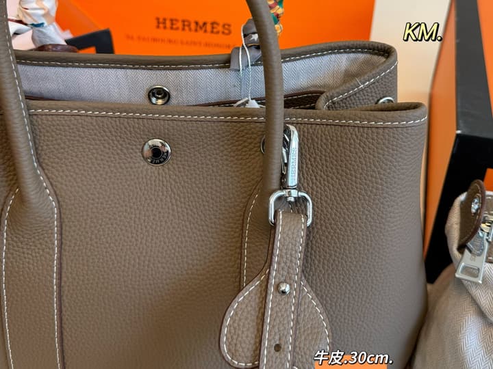 Hermès Garden Tote Bag in Light Beige