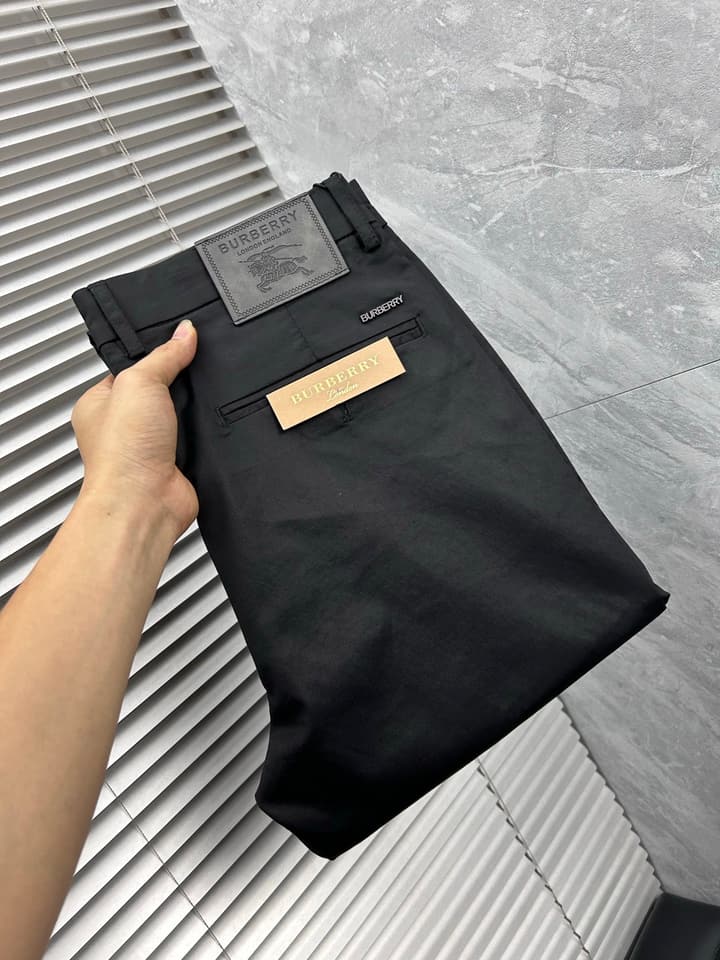 Burberry Tailored Casual Trousers – 2025SS in Camel Brown