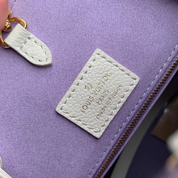 Louis Vuitton ONTHEGO Medium Tote Bag in Cream/white Monogram With Lilac Print