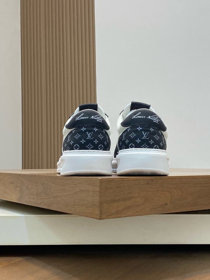 Louis Vuitton Nappa Leather Lightweight Sneakers in All White