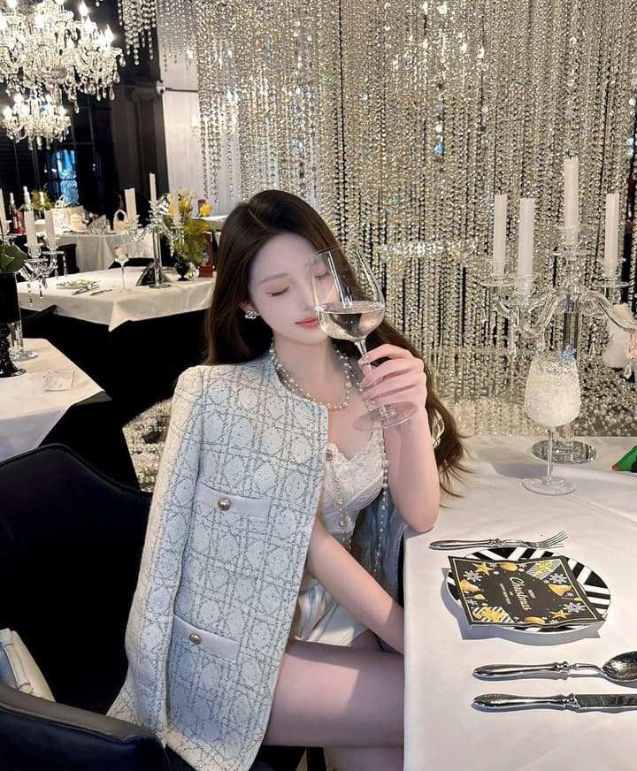 Dior Wealthy Heiress Diamond Quilted Tweed Down Jacket in Beige Tweed Down Jacket
