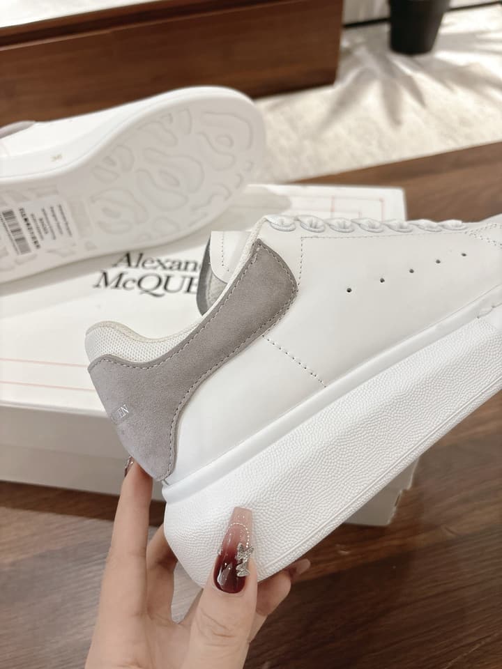 Alexander McQueen 2025SS Double-Layer Tail Sneakers