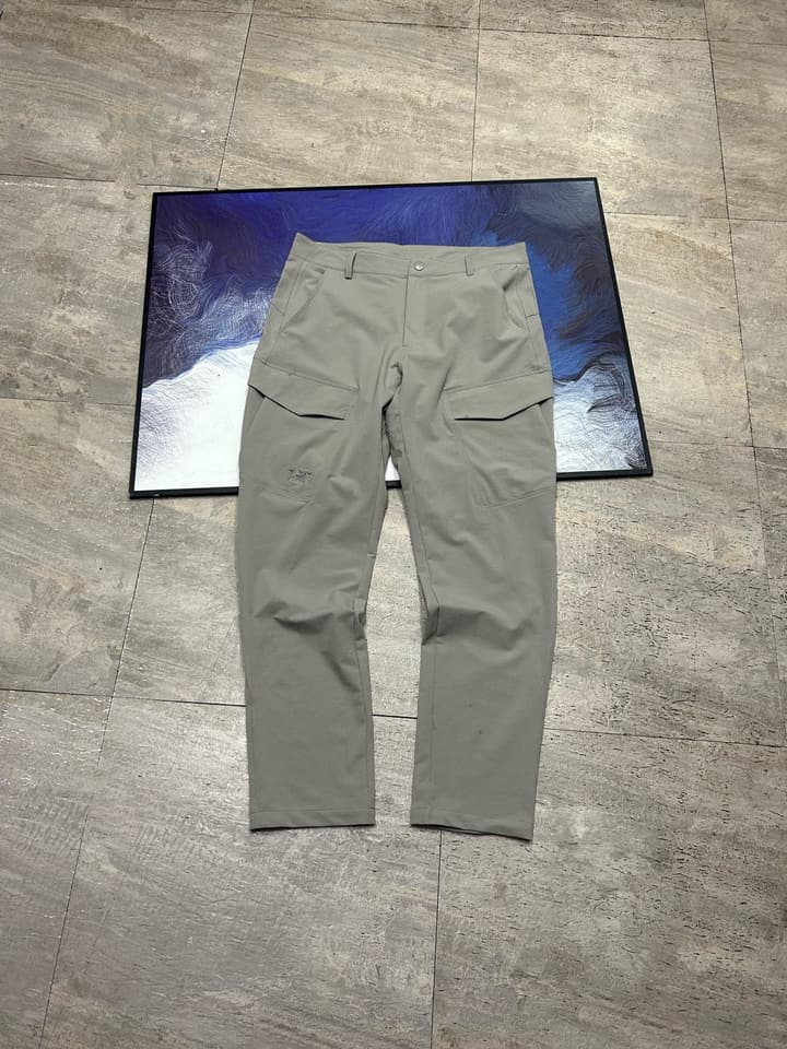 Arc'teryx Technical Cargo Trousers – 25SS in Classic Black