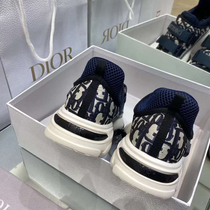 Dior D-Wander Casual Sneakers – 2023 Collection in Navy Oblique D-wander Sneaker 1