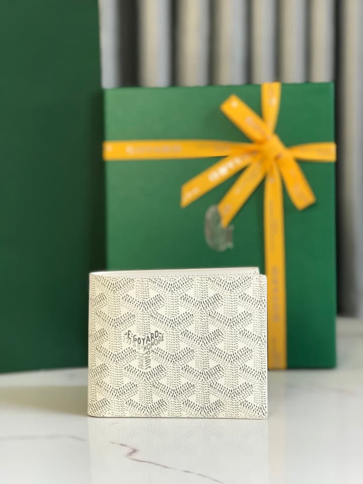 Goyard Wallet in Blue