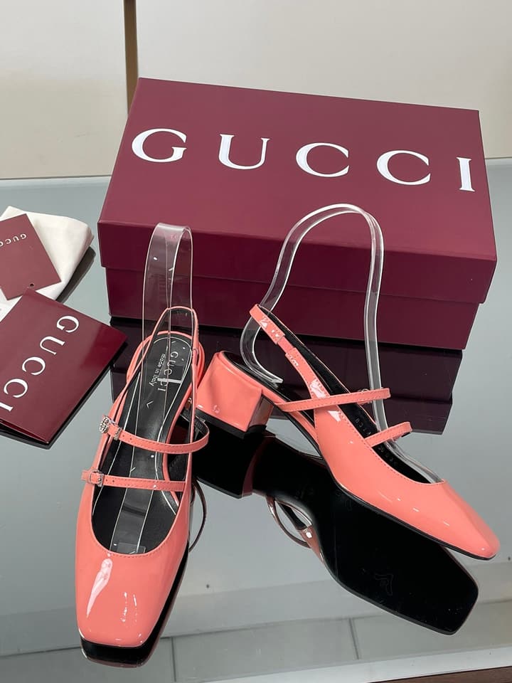 Gucci Crystal Double G Slingback Pumps – 2025 Fall Collection in Burgundy Red