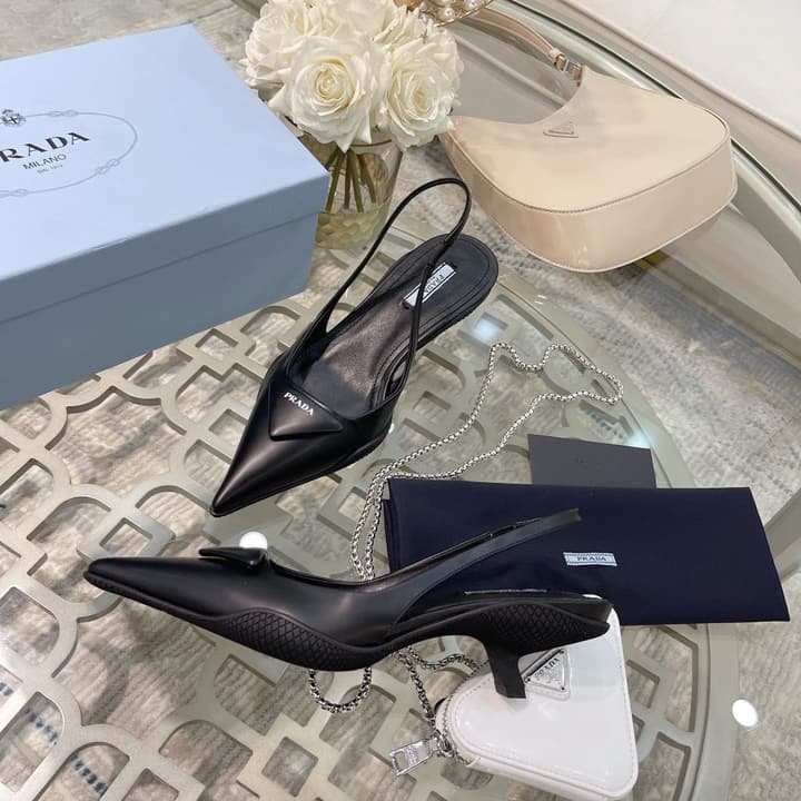 Prada Patent Leather Slingback Heels – Spring/Summer Collection – 2022 in Gold