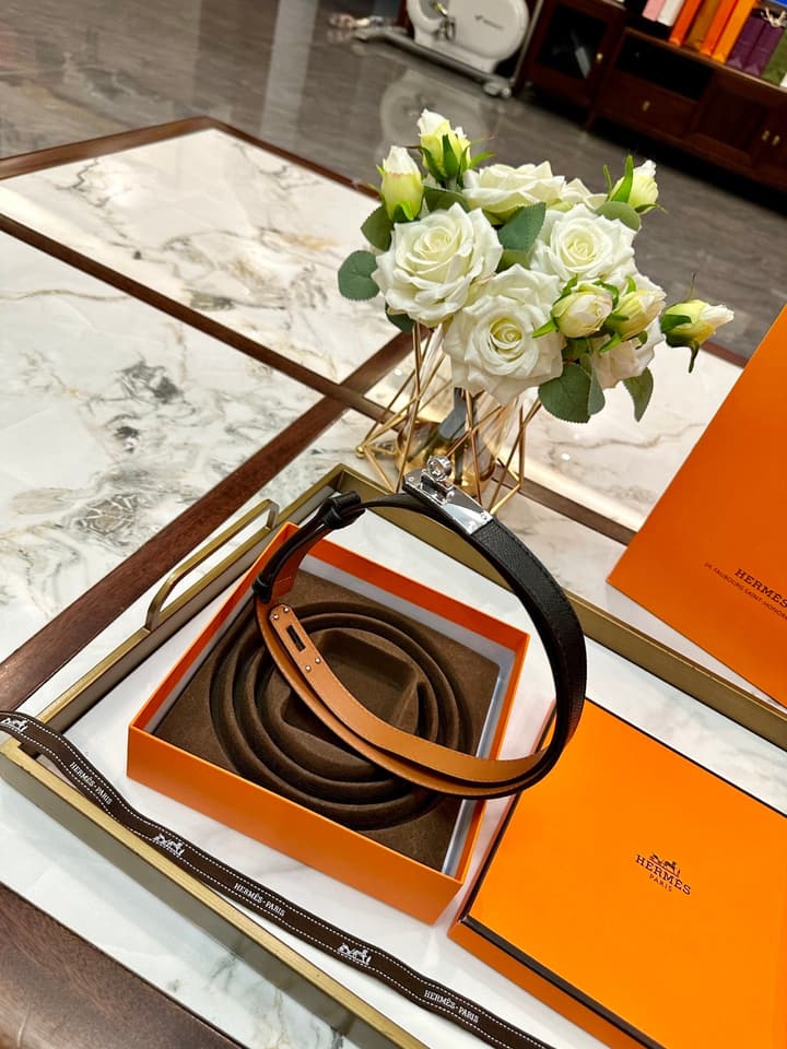 Hermès Slim Leather Belt – 2.0cm in Black With Silver Buckle