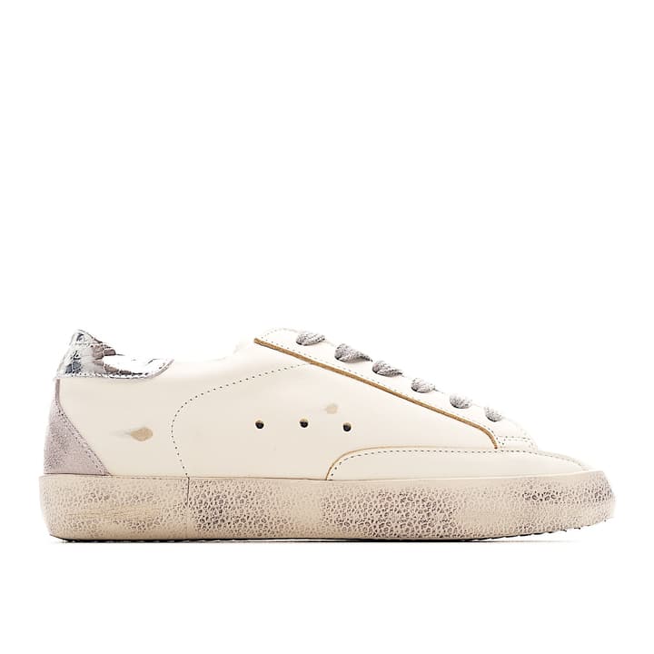 Golden Goose Super Star Sneakers – 2023 Collection in Bright Metallic Outline Star