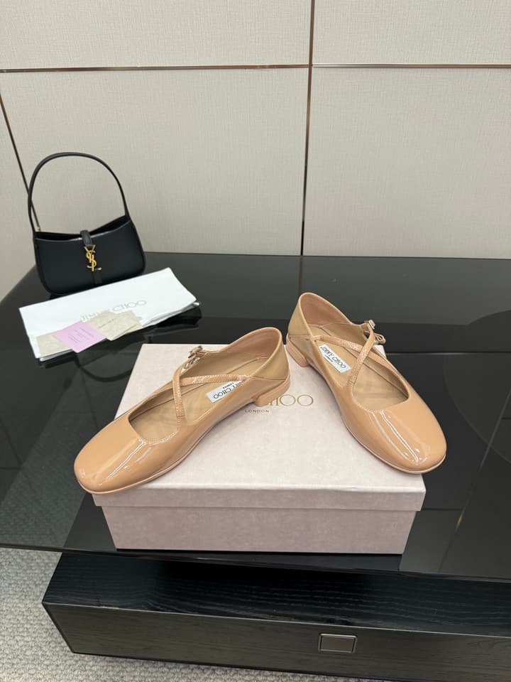 Jimmy Choo Patent Leather Ballerina Flats – 25SS in Black Patent