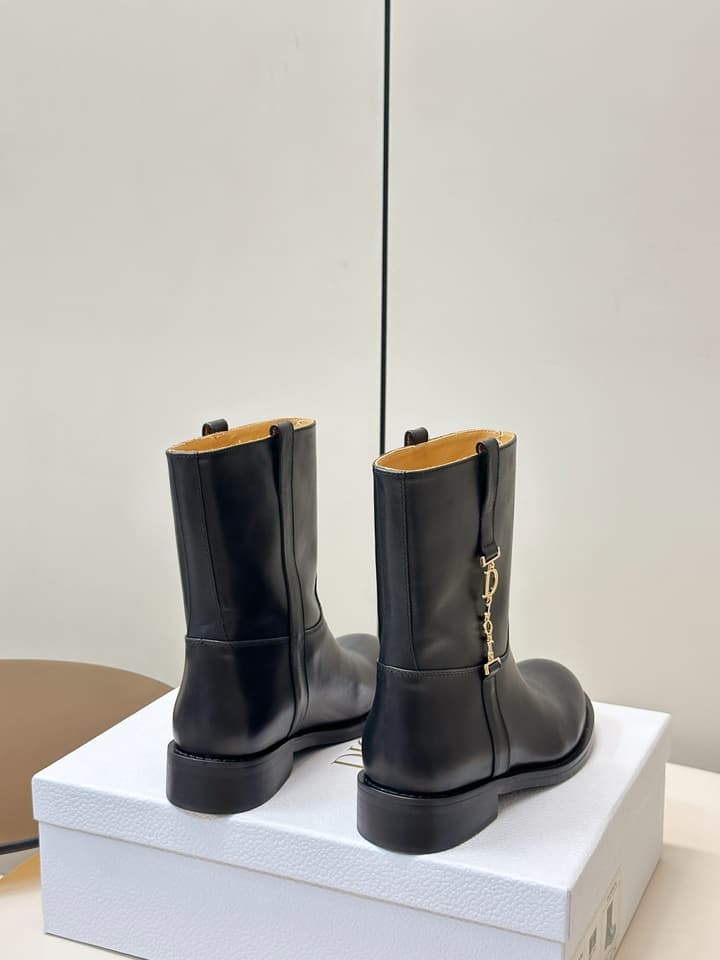 Dior British Style Motorcycle Boots – 26FW