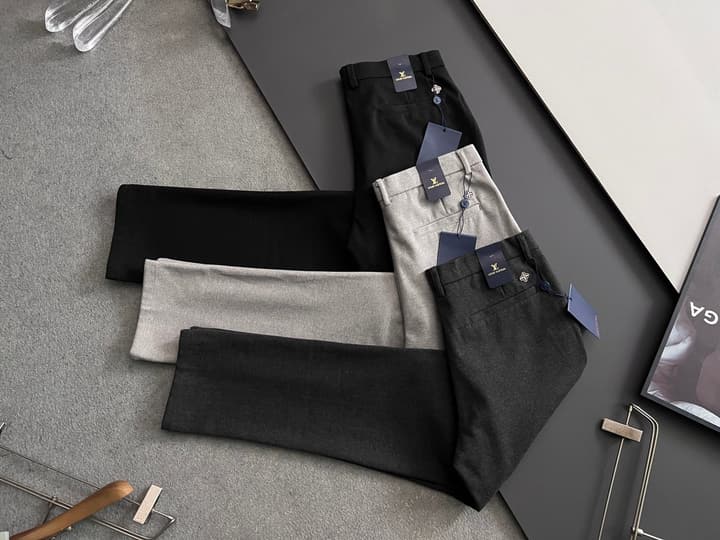 Louis Vuitton Men's Cashmere Casual Trousers – 2025 in Charcoal Gray