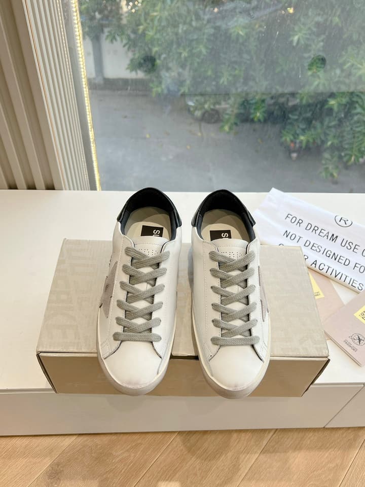 Golden Goose SPACE Series Distressed Sneakers – 2025 Collection in Leopard Print Velcro