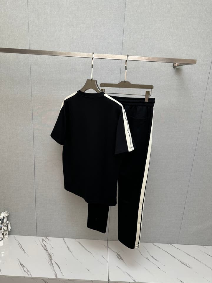 Moncler Urban Casual Tracksuit Set – 2026SS in Black