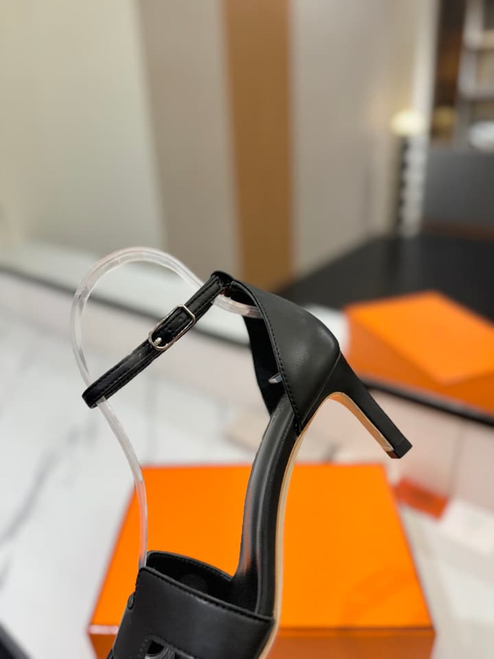 Hermès Classic Smooth Cowhide Heels – 6.5cm in All White