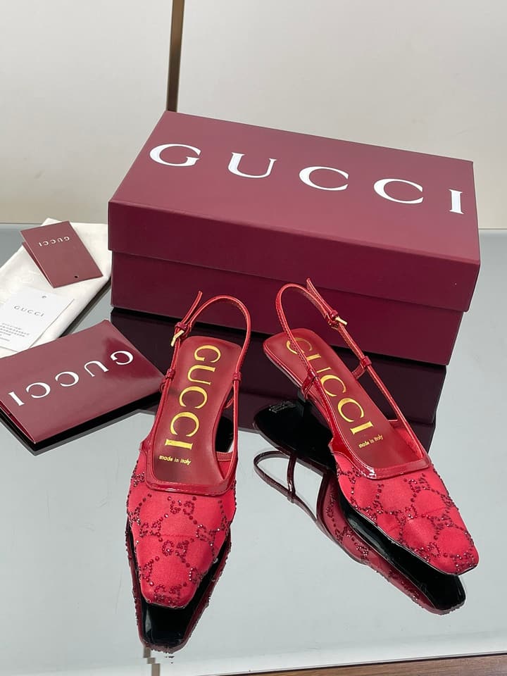 Gucci Cosmogonie GG Crystal Slingback Sandals – 2025 Early Autumn Collection in Black Crystal Gg