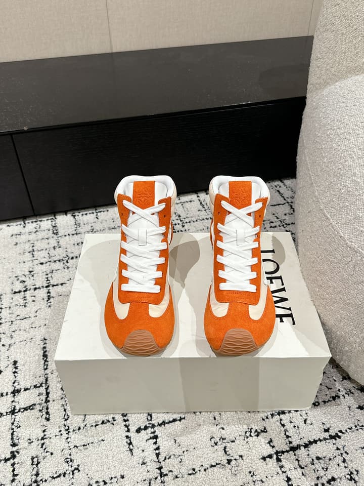 Loewe Flow Runner 2.0 Runway Sneakers – 25SS in All White With Gum Sole