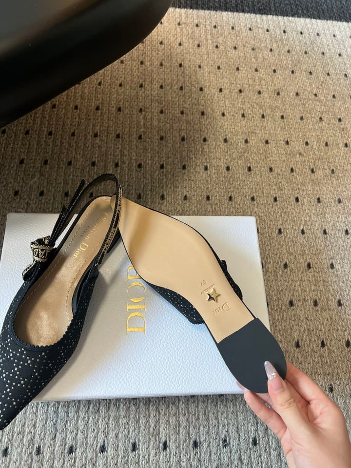 Dior Classic Polka Dot Bow Pumps in Deep Quilted Black