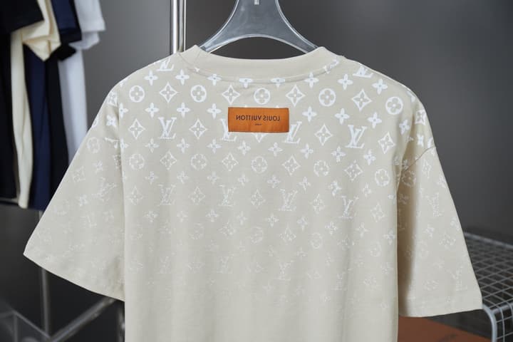Louis Vuitton Monogram Gradient Oversized T-Shirt – 26SS in Beige Monogram Gradient