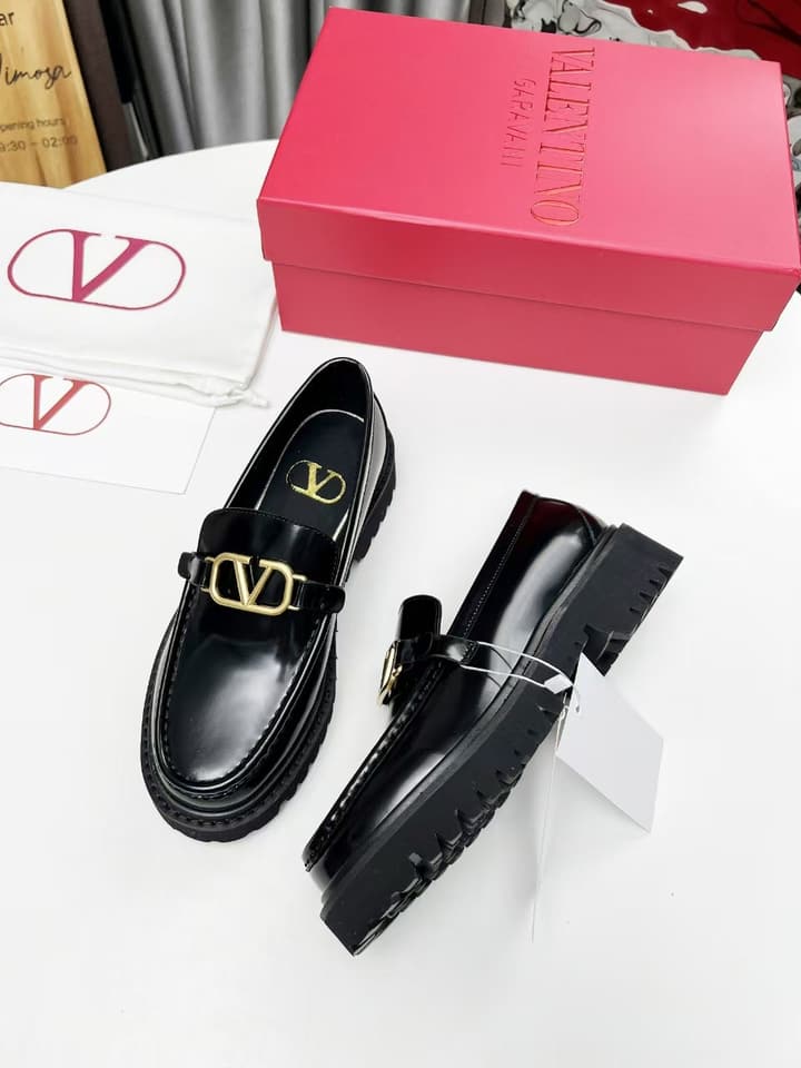 Valentino Logo Buckle Polished Leather Loafers – 2024 in Classic Black