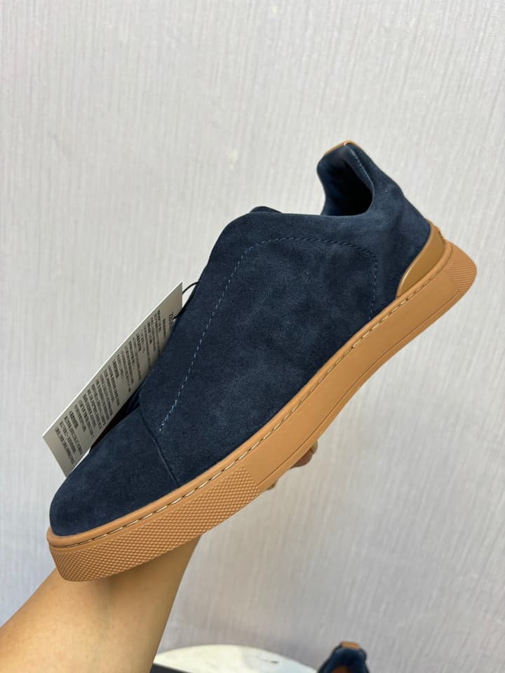 Zegna Top-Tier Calfskin Driving Shoes in Black Suede With Gum Sole